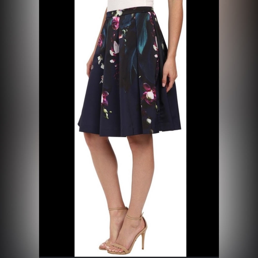 Ted Baker London Navy Floral A-Line Pleated Skirt (US 6)
